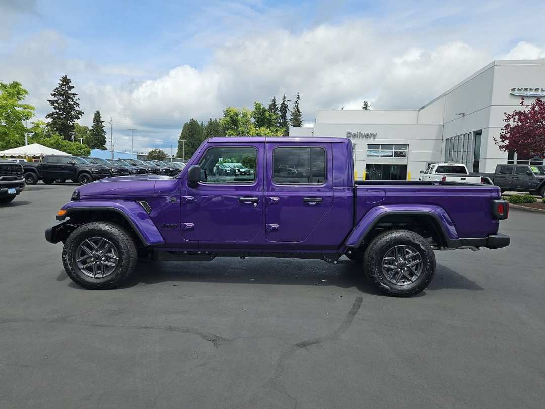 2026 Jeep Gladiator Sport S - Image 3