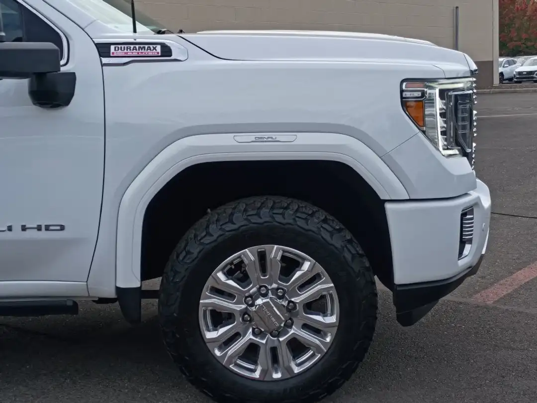 2022 GMC Sierra 2500Hd Denali - Image 2