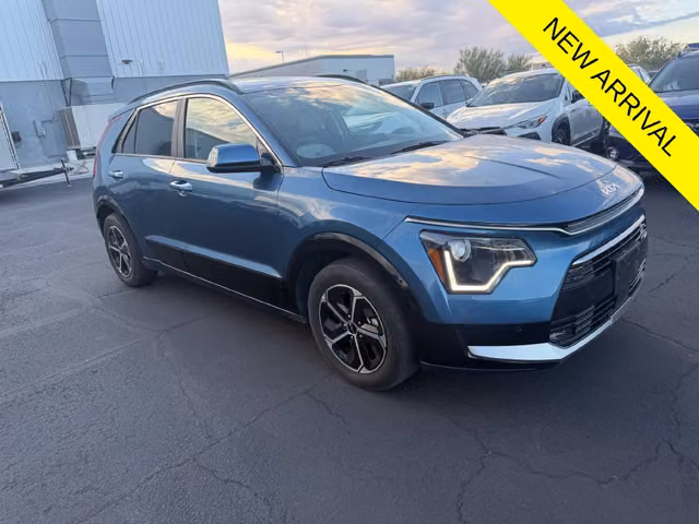 2025 Kia Niro SX
