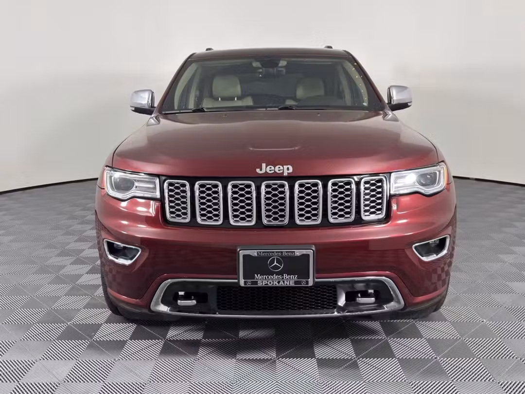 2018 Jeep Grand Cherokee Overland - Image 3