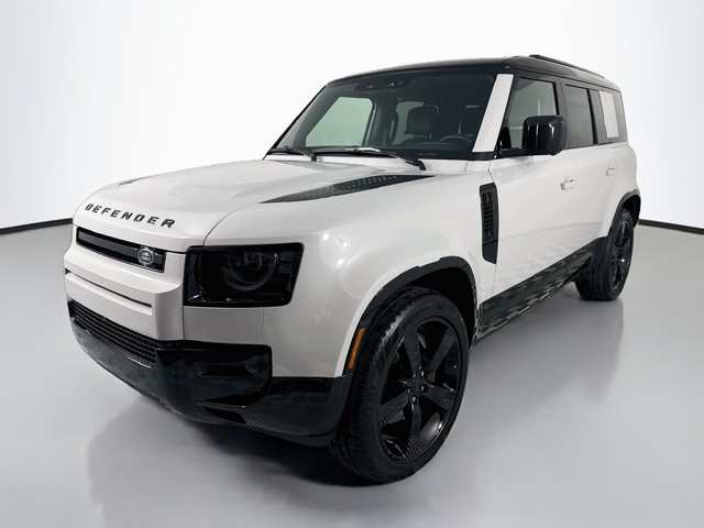 2026 Land Rover Defender 110 XDynamic SE