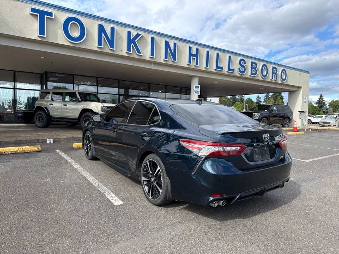 2018 Toyota Camry XSE V6 - Image 3