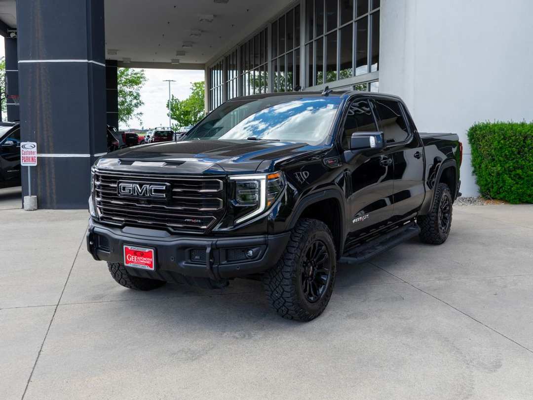 2023 GMC Sierra 1500 AT4X - Image 3