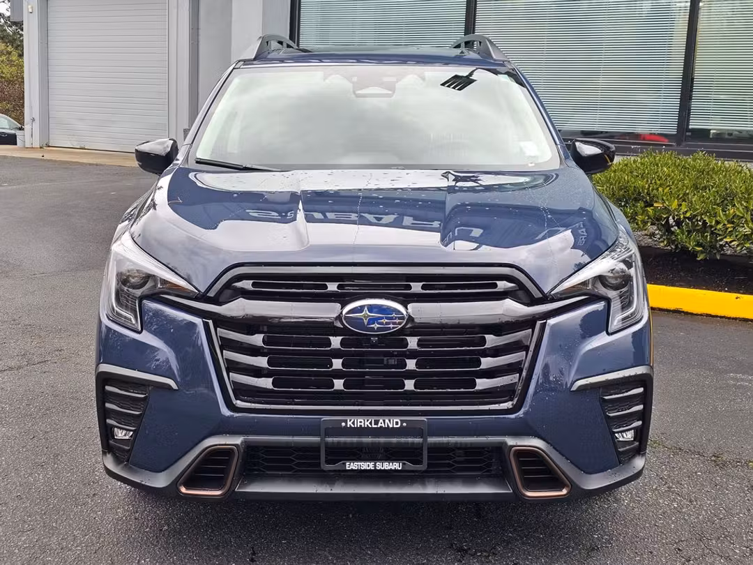 2025 Subaru Ascent Limited Bronze Edition - Image 2