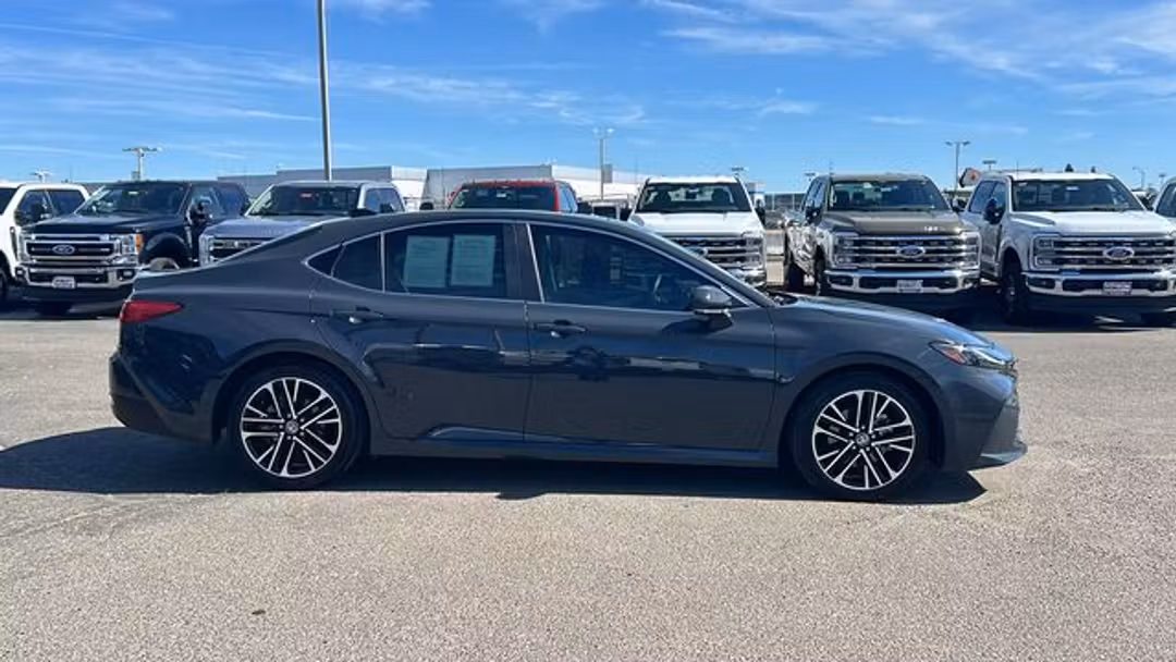 2025 Toyota Camry XLE - Image 2