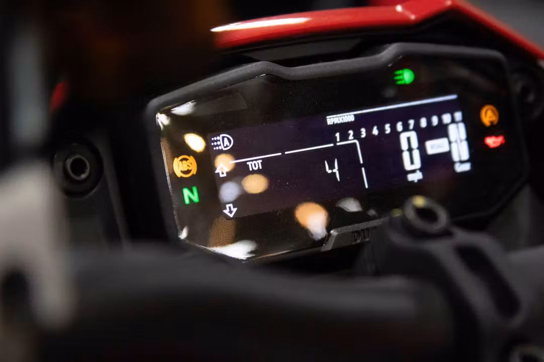 2024 Ducati Hypermotard 698 Mono - Image 3
