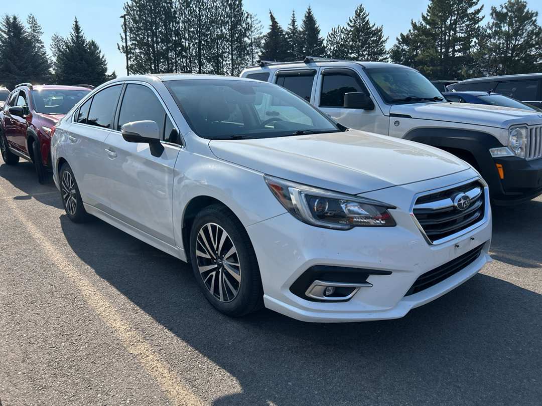 2018 Subaru Legacy Premium - Image 3