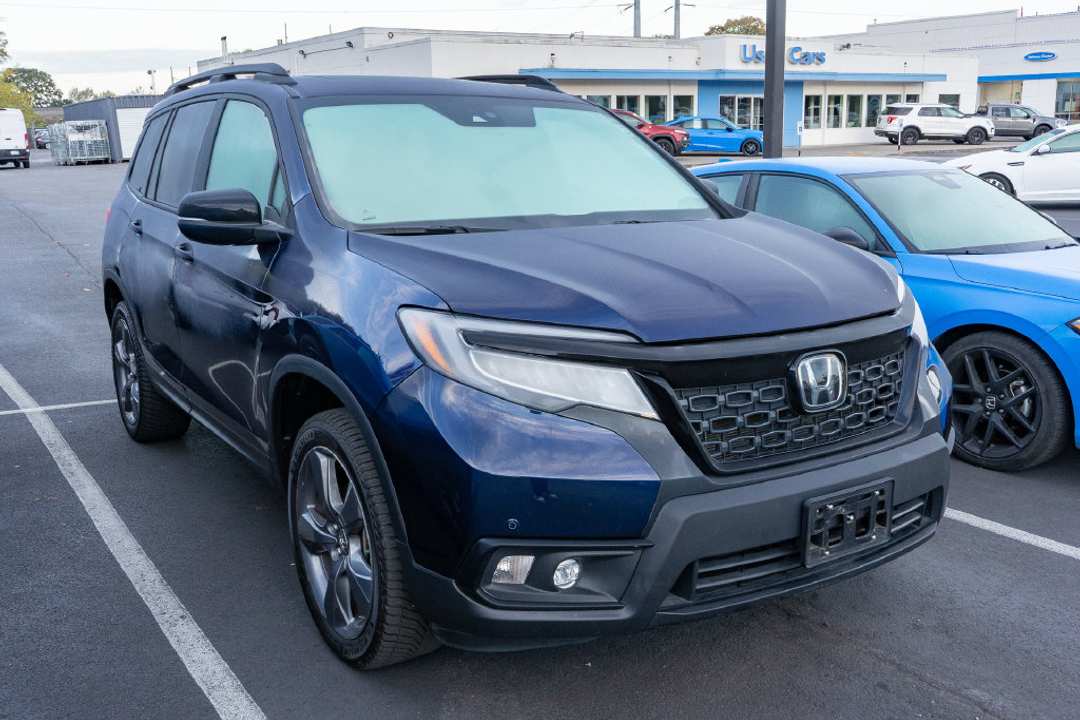 2021 Honda Passport Touring - Image 3