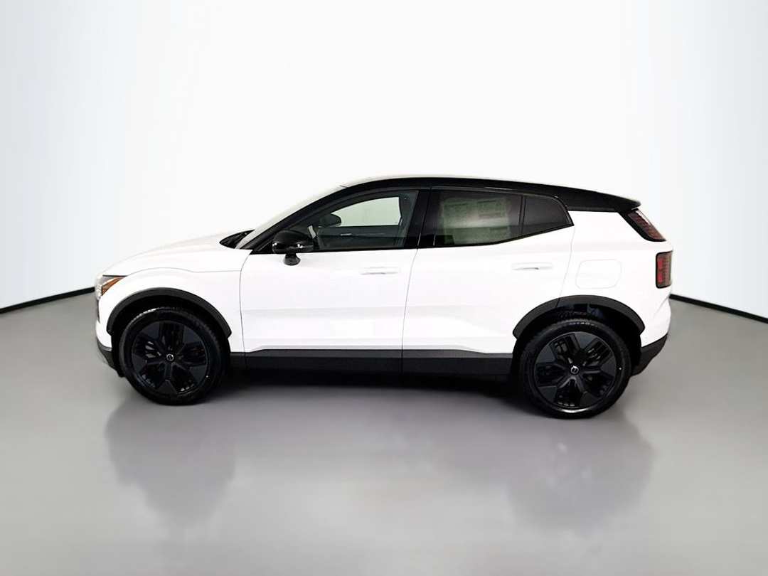 2026 Volvo Ex30 Twin Motor Cross Country Ultra - Image 2