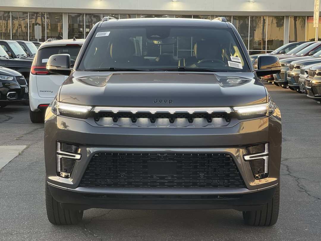 2026 Jeep Grand Wagoneer Limited Reserve - Image 2