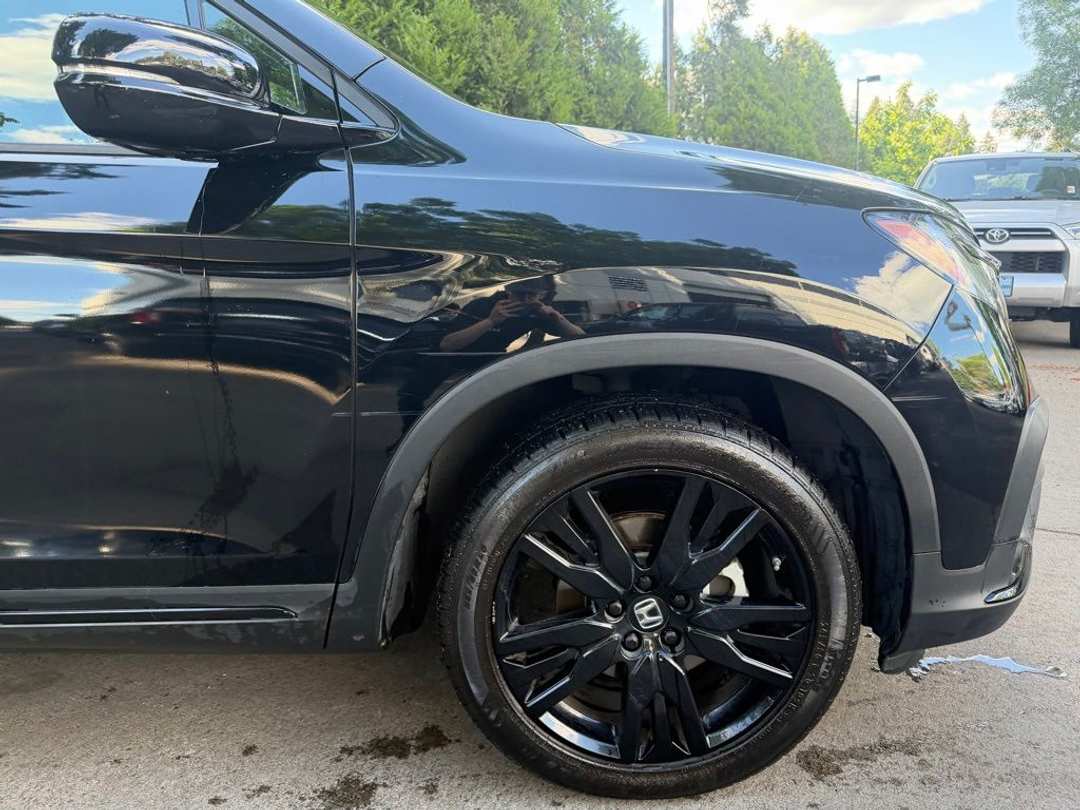 2021 Honda Pilot Black Edition - Image 3