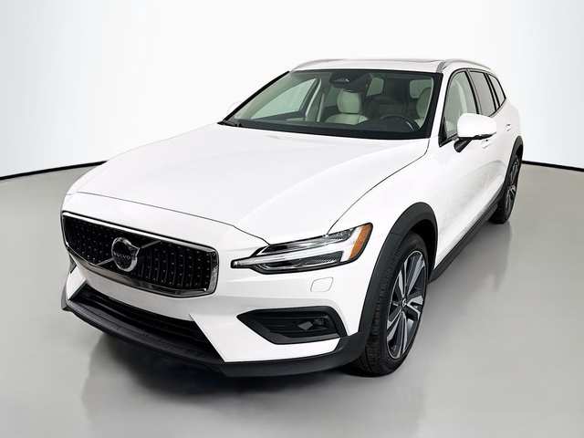 2026 Volvo V60 Cross Country B5 Plus