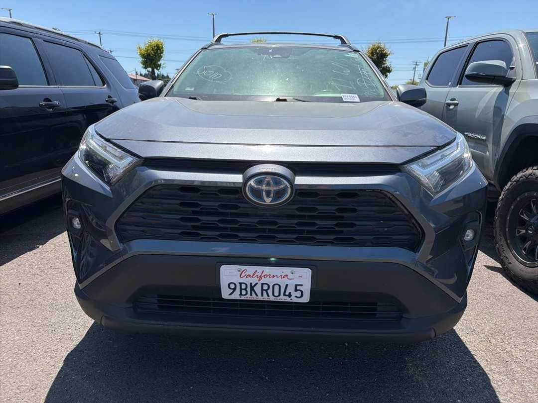 2022 Toyota Rav4 Hybrid XLE Premium - Image 2