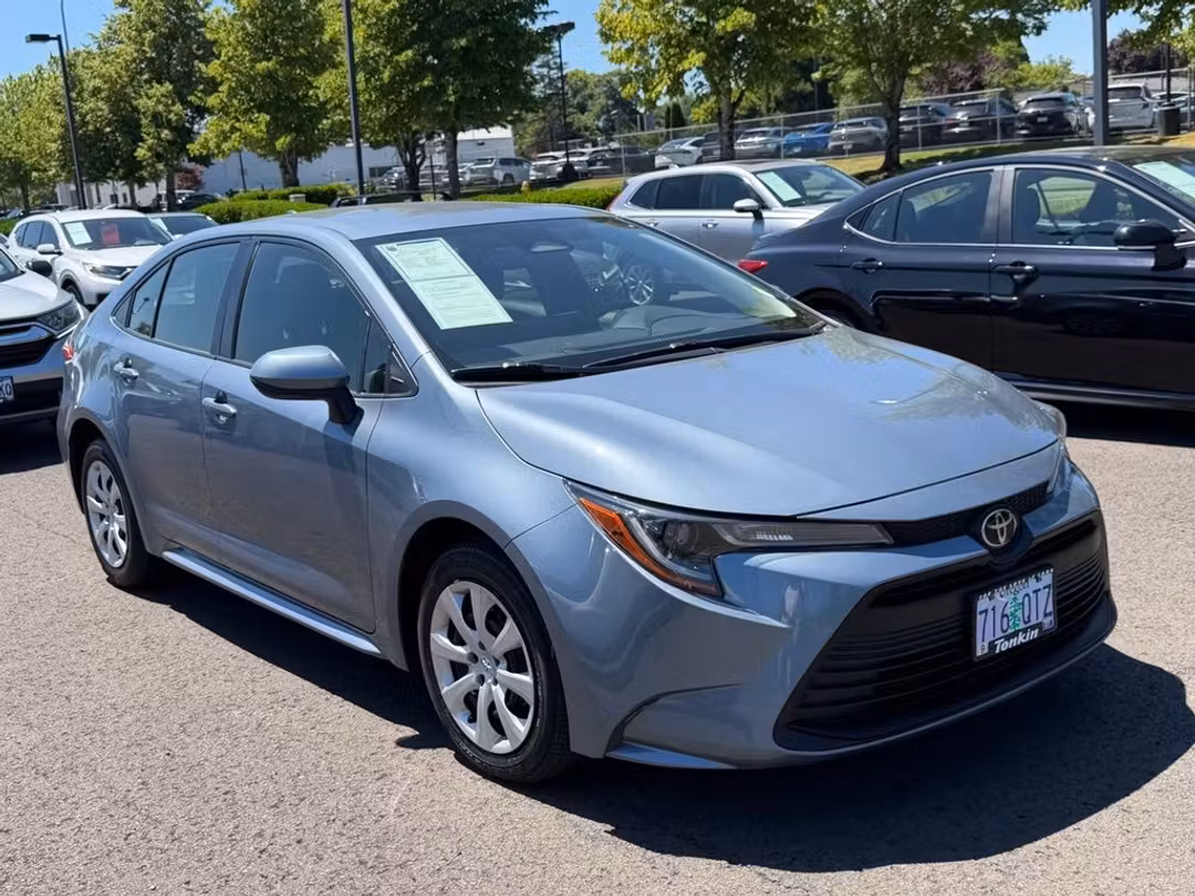 2023 Toyota Corolla LE - Image 2