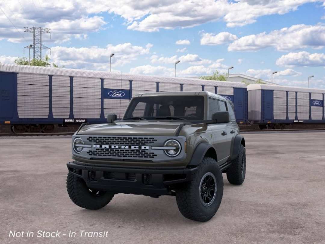 2026 Ford Bronco Badlands - Image 2