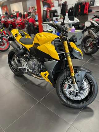 2026 Ducati Streetfighter V2 S