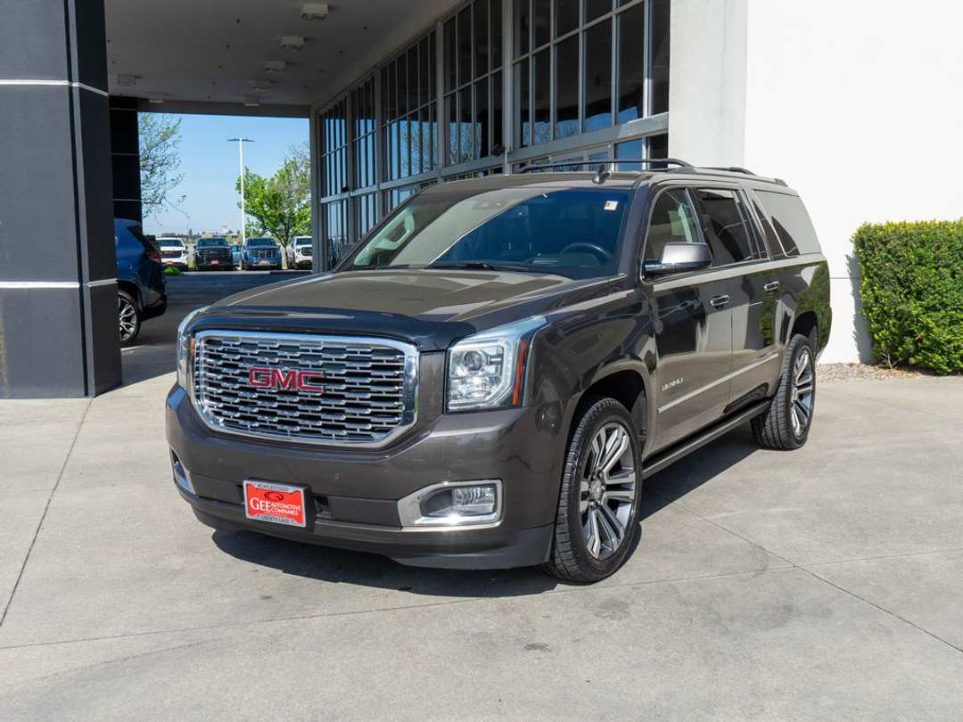 2019 GMC Yukon Xl Denali - Image 3