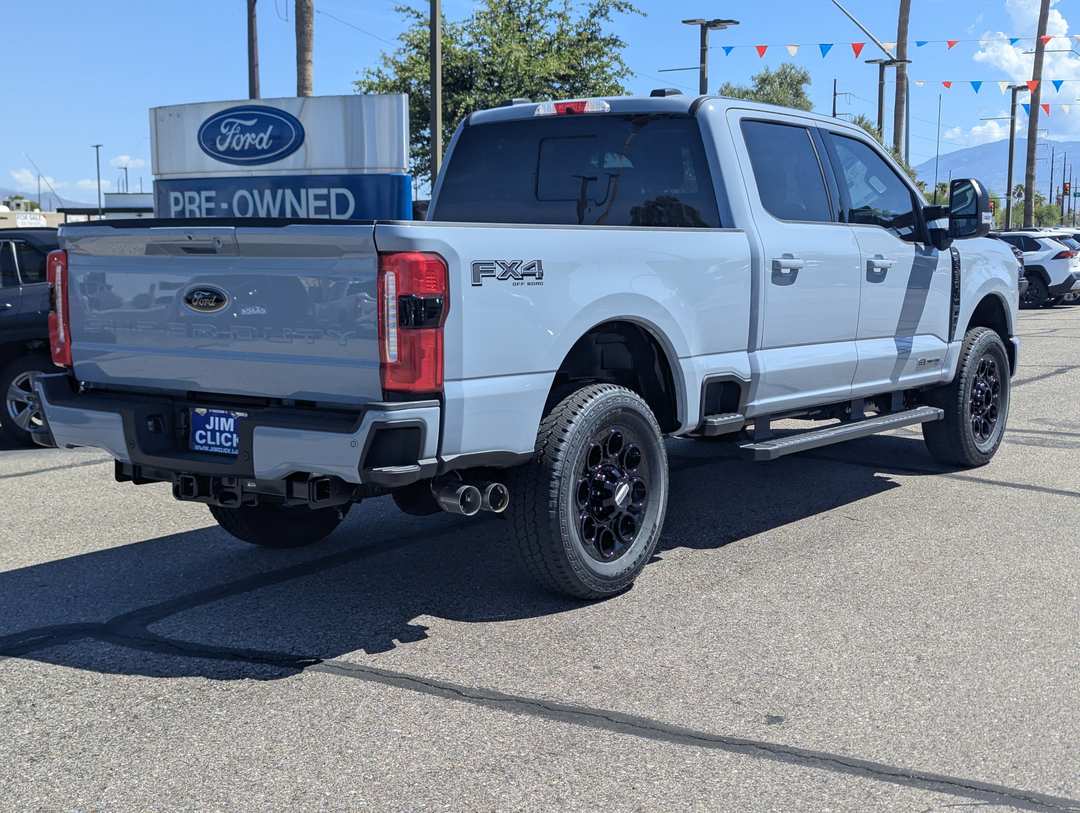 2026 Ford Super Duty F-350 Srw LARIAT - Image 2