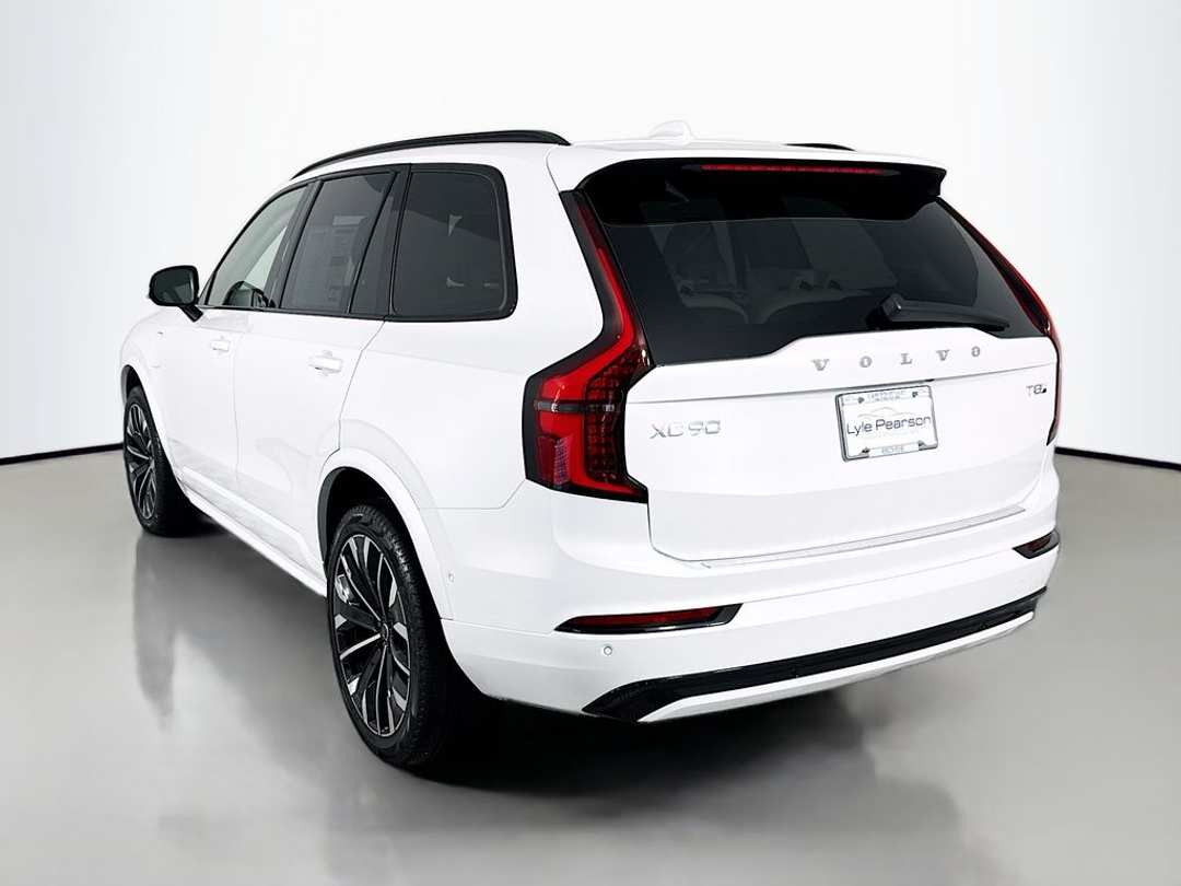 2026 Volvo Xc90 Plug-In Hybrid T8 Ultra - Image 3