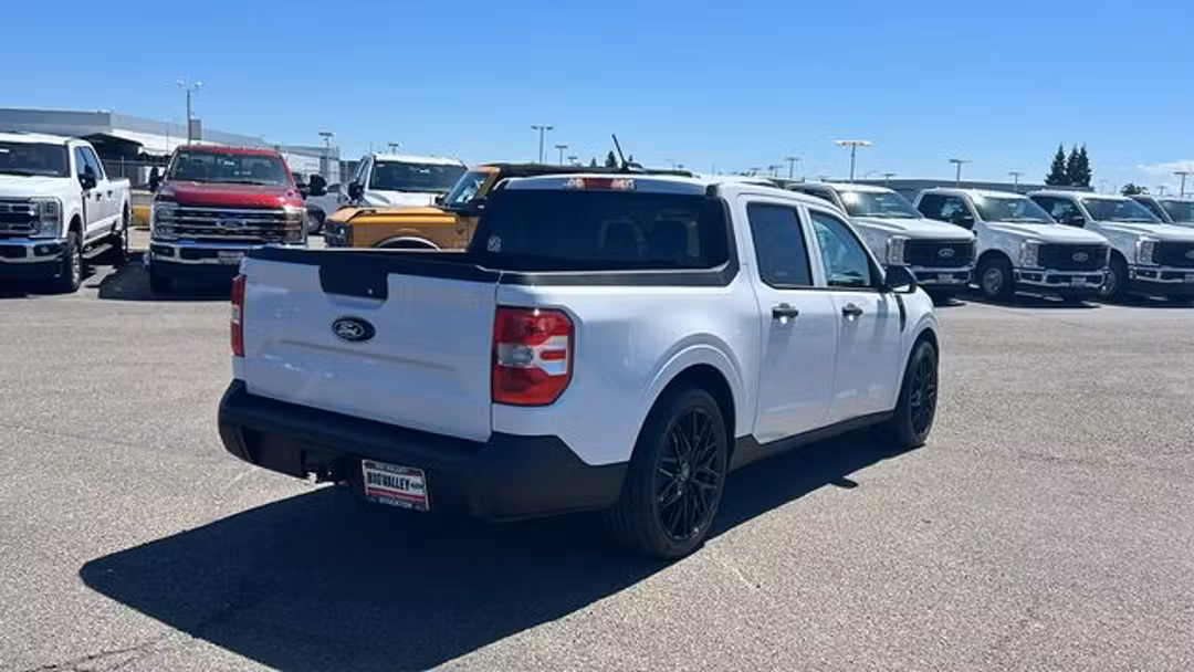 2026 Ford Maverick XL - Image 3