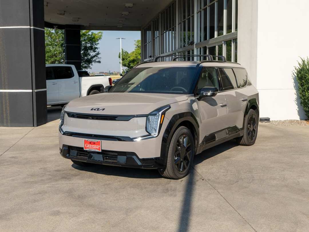 2026 Kia Ev9 Land - Image 3