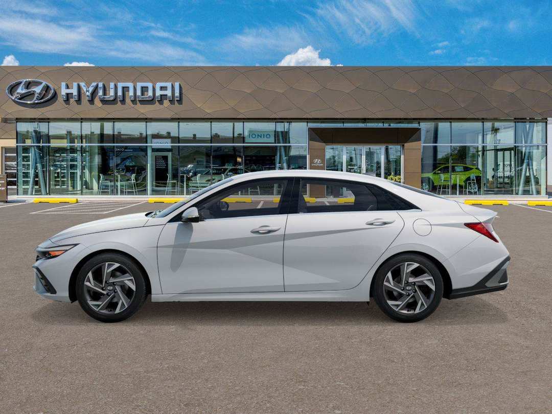 2026 Hyundai Elantra Hybrid Limited - Image 3