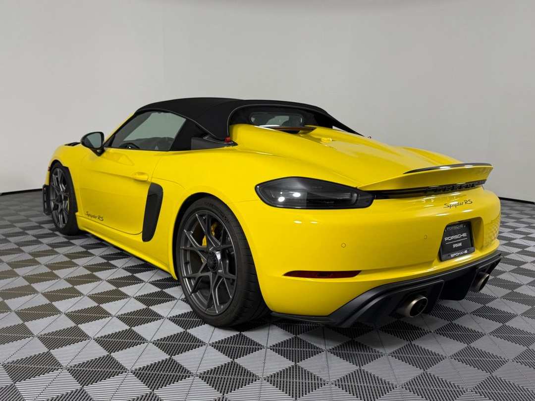 2024 Porsche 718 Spyder RS - Image 3