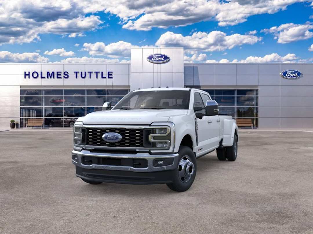 2026 Ford Super Duty F-350 Drw LARIAT - Image 2