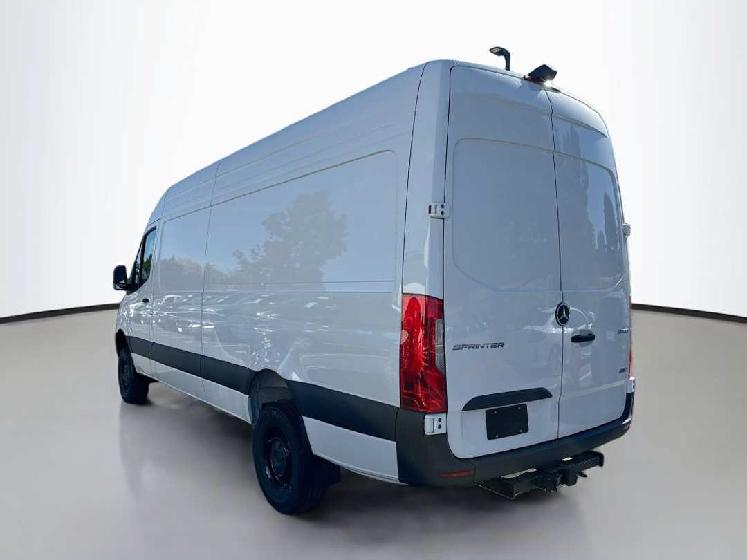 2027 Mercedes-Benz Sprinter 2500 - Image 3