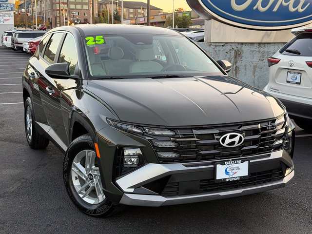 2025 Hyundai Tucson SE