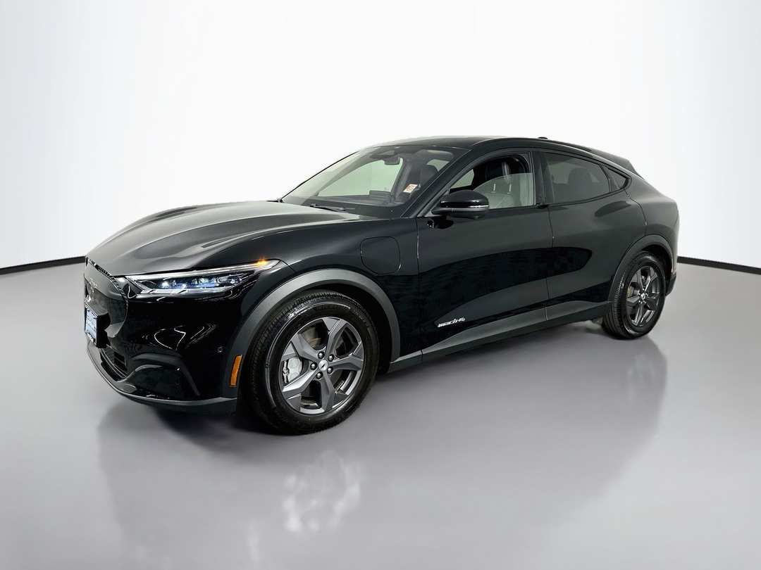 2023 Ford Mustang Mach-E Select - Image 3