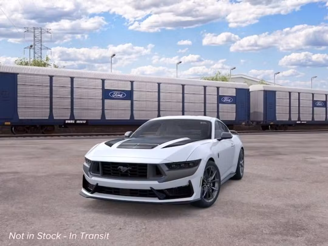 2026 Ford Mustang Dark Horse - Image 2