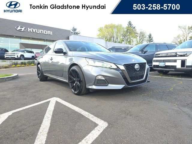 2022 Nissan Altima 2.5 SR