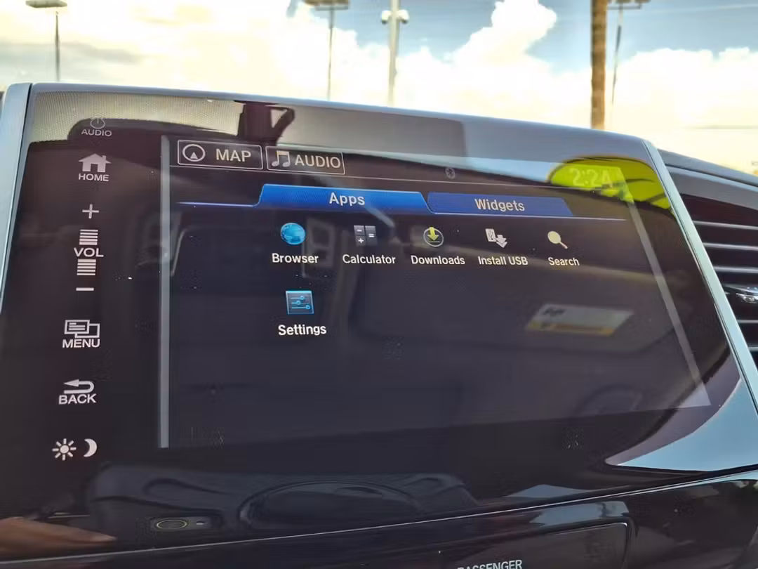 2019 Honda Ridgeline RTLT - Image 3