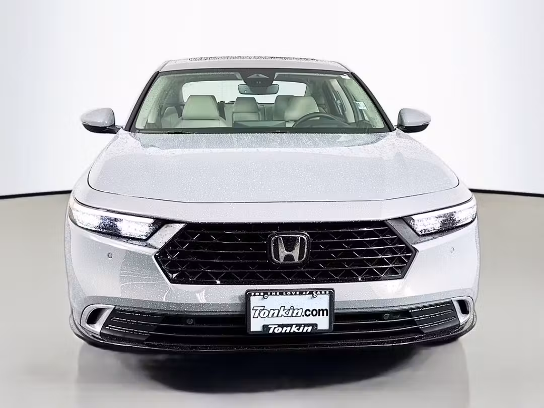 2026 Honda Accord Hybrid Touring - Image 2