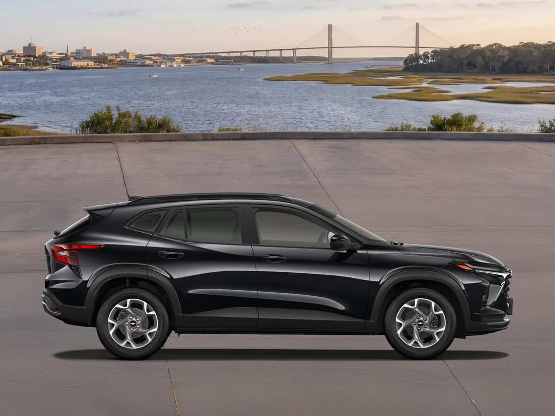 2026 Chevrolet Trax LT - Image 3