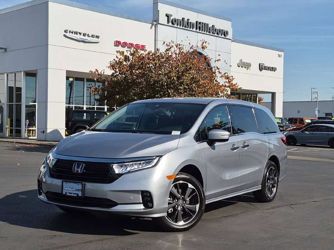 2024 Honda Odyssey Elite - Image 2