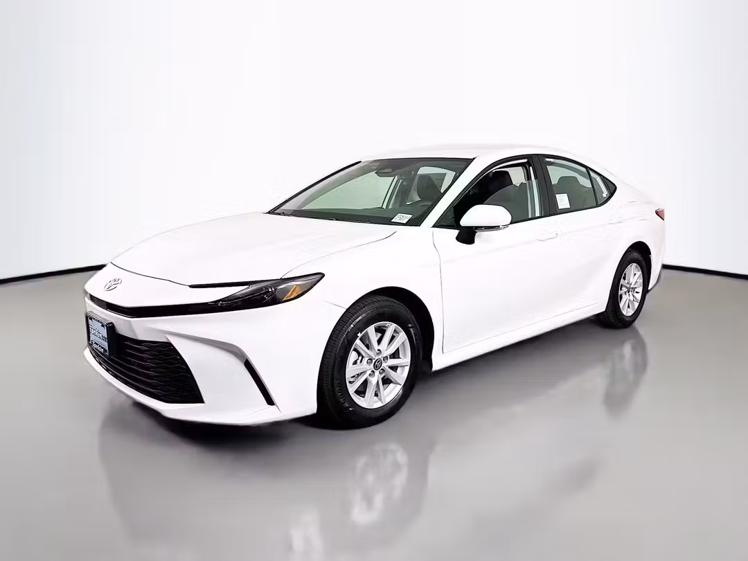 2026 Toyota Camry XSE - Image 3