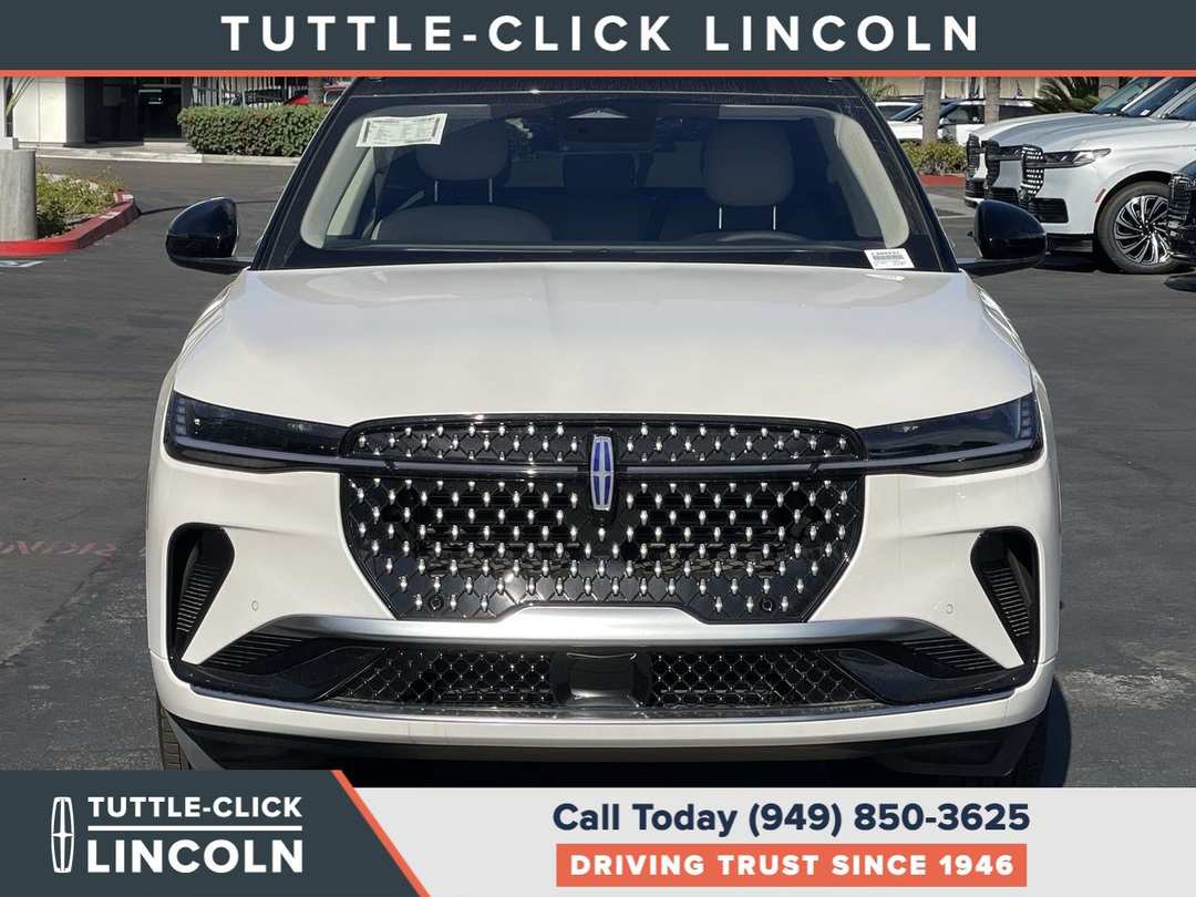 2026 Lincoln Nautilus Reserve - Image 2