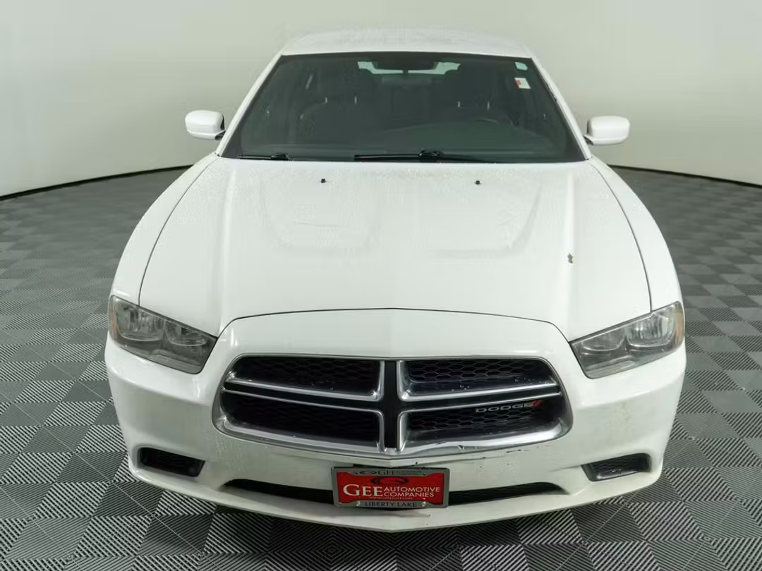2014 Dodge Charger SE - Image 2