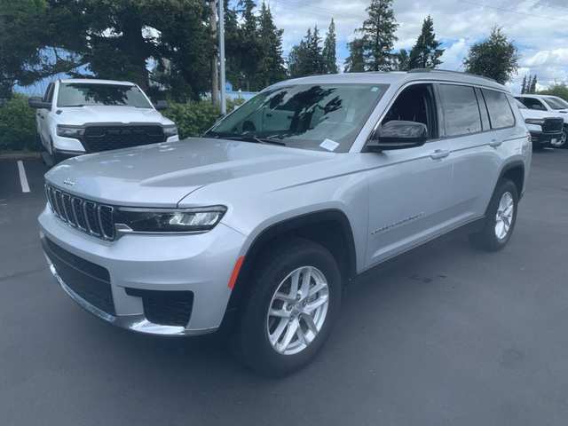 2022 Jeep Grand Cherokee L Laredo