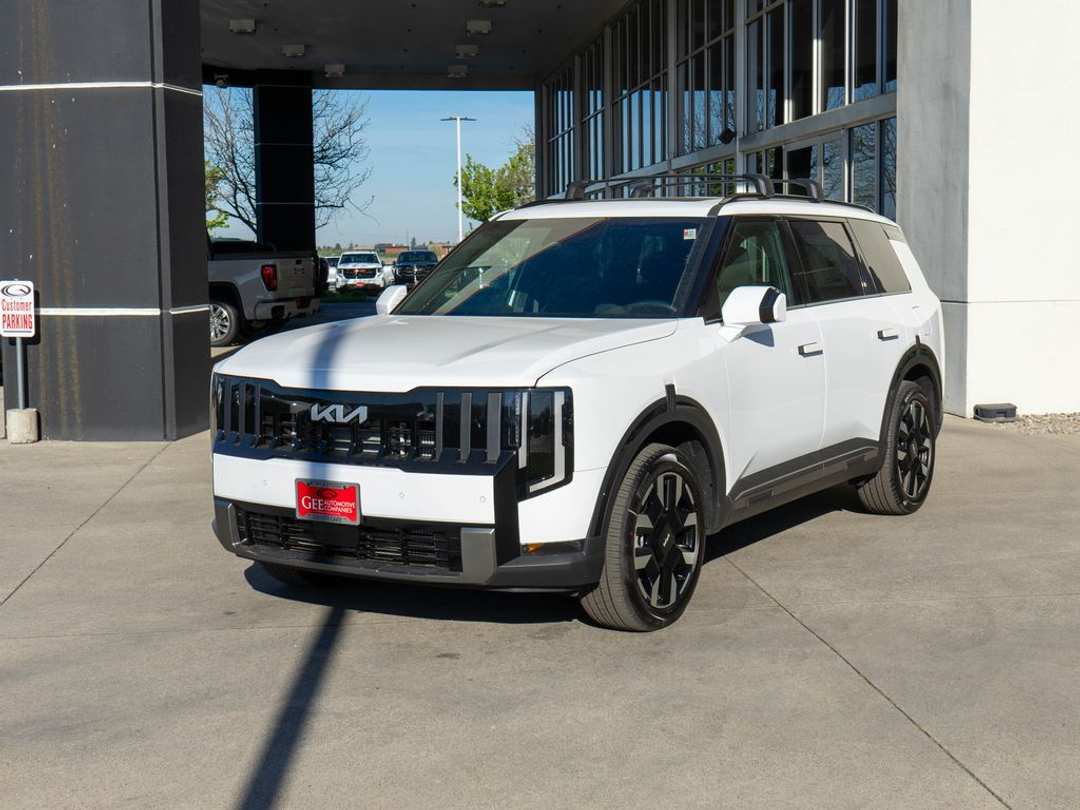 2027 Kia Telluride S - Image 3