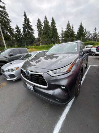 2020 Toyota Highlander Hybrid XLE
