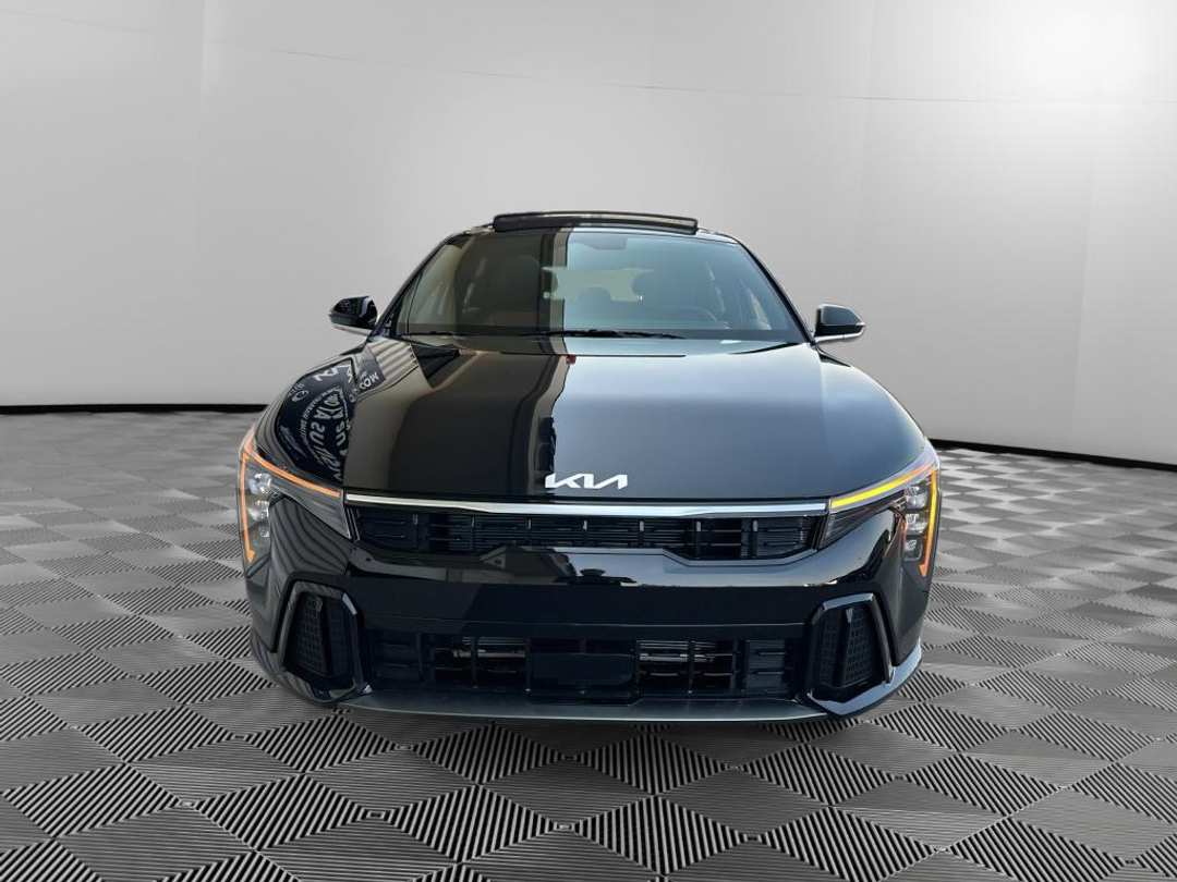 2026 Kia K4 GTLine - Image 2