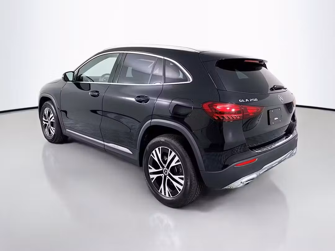2026 Mercedes-Benz GLA GLA 250 - Image 3