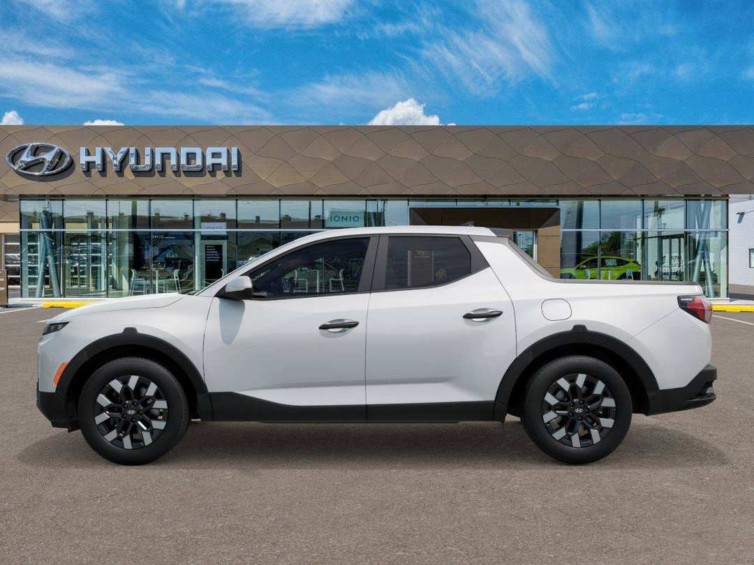 2027 Hyundai Santa Cruz SE - Image 3
