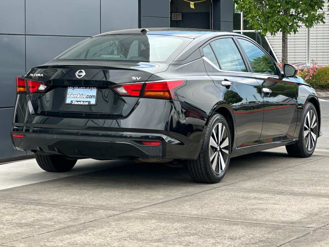 2021 Nissan Altima 2.5 SV - Image 3