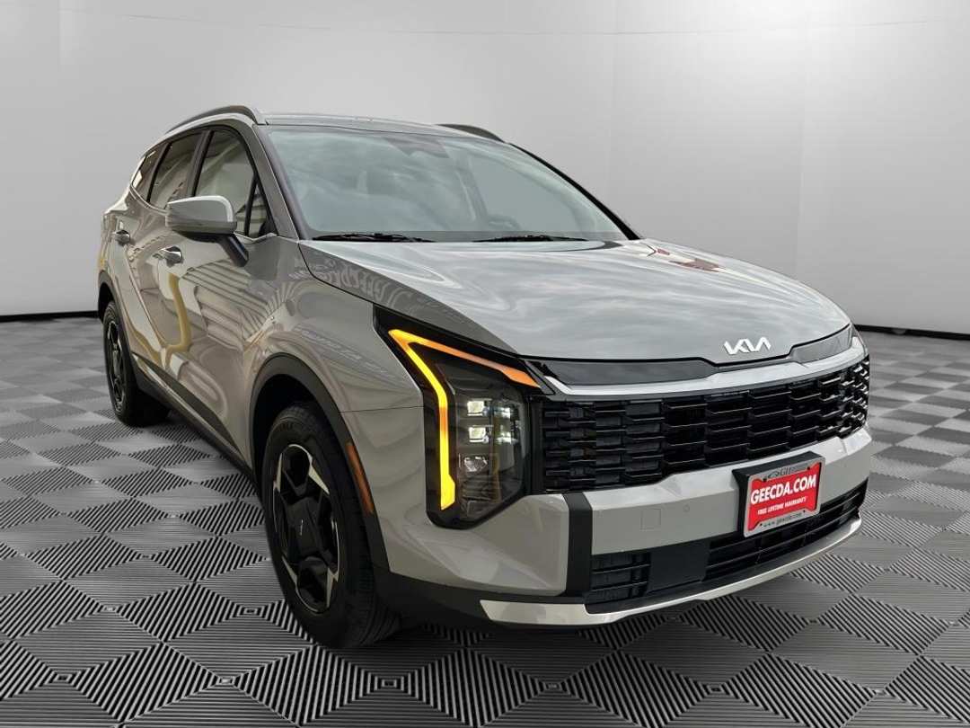 2026 Kia Sportage Hybrid EX - Image 3