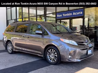 2019 Toyota Sienna XLE