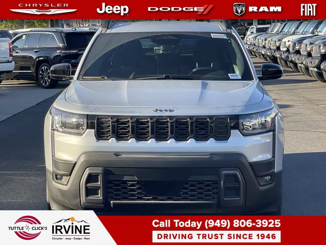 2026 Jeep Cherokee Laredo - Image 2